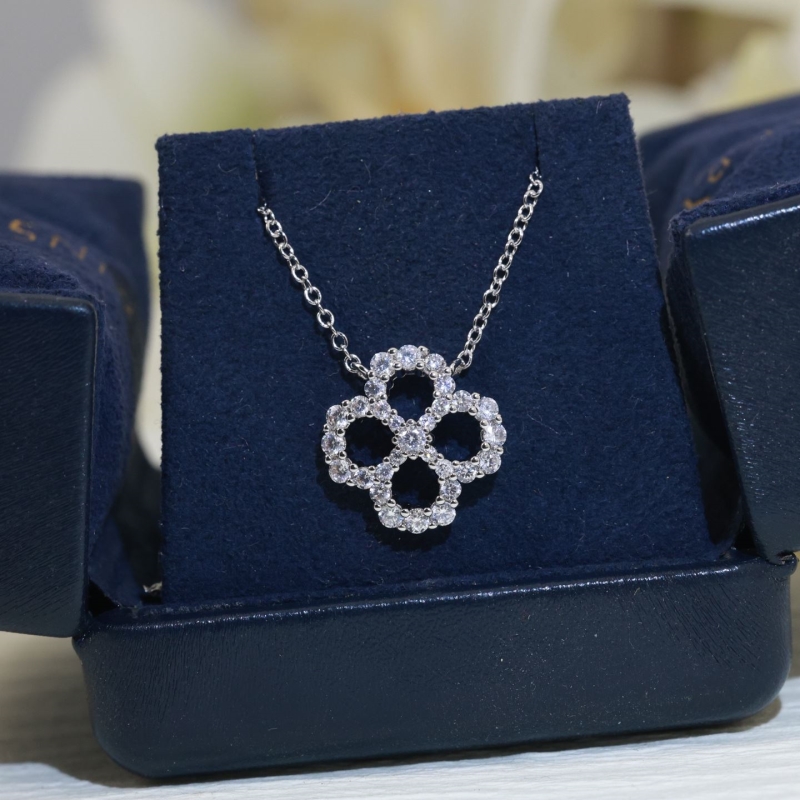 HARRY WINSTON